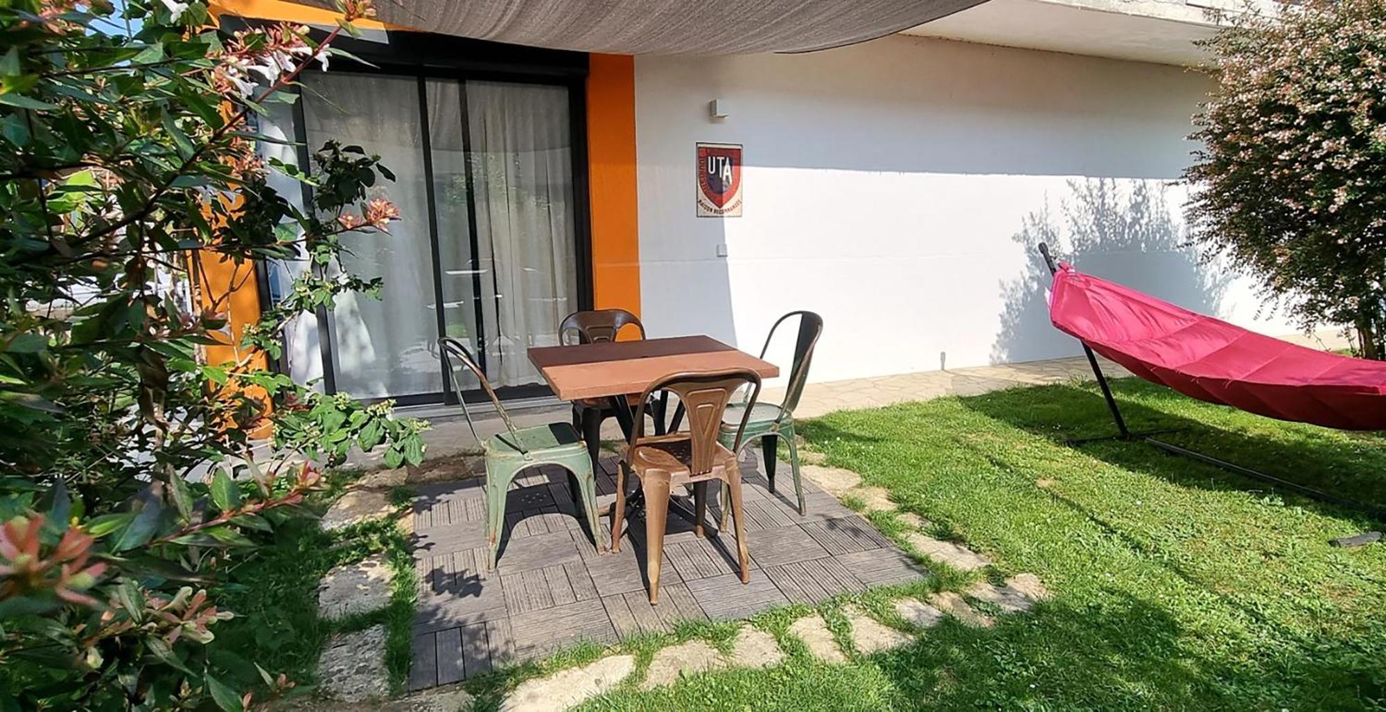 La Maison Pop Appartement Meuble Independant Avec Jardin Romans-sur-Isere Ngoại thất bức ảnh